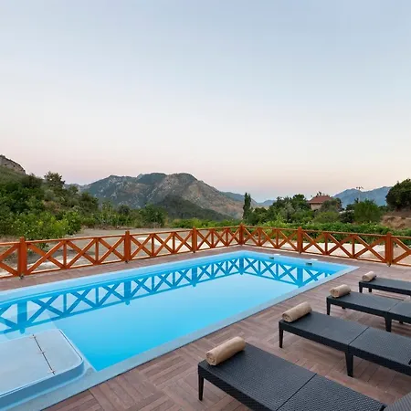 Olymposgarden Villa *